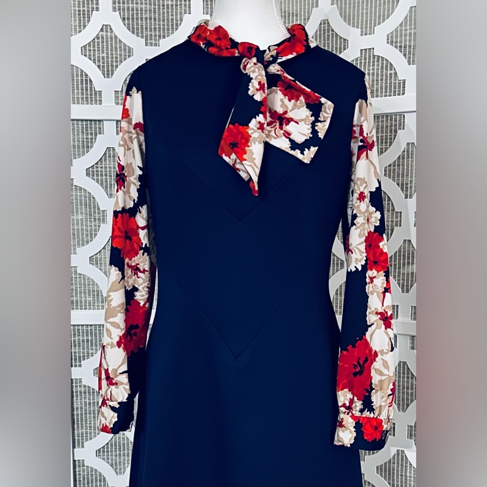 Vintage Navy Blue Dress Red Flowers 70s A Line Polyester 60s 1970s - Picture 3 of 15